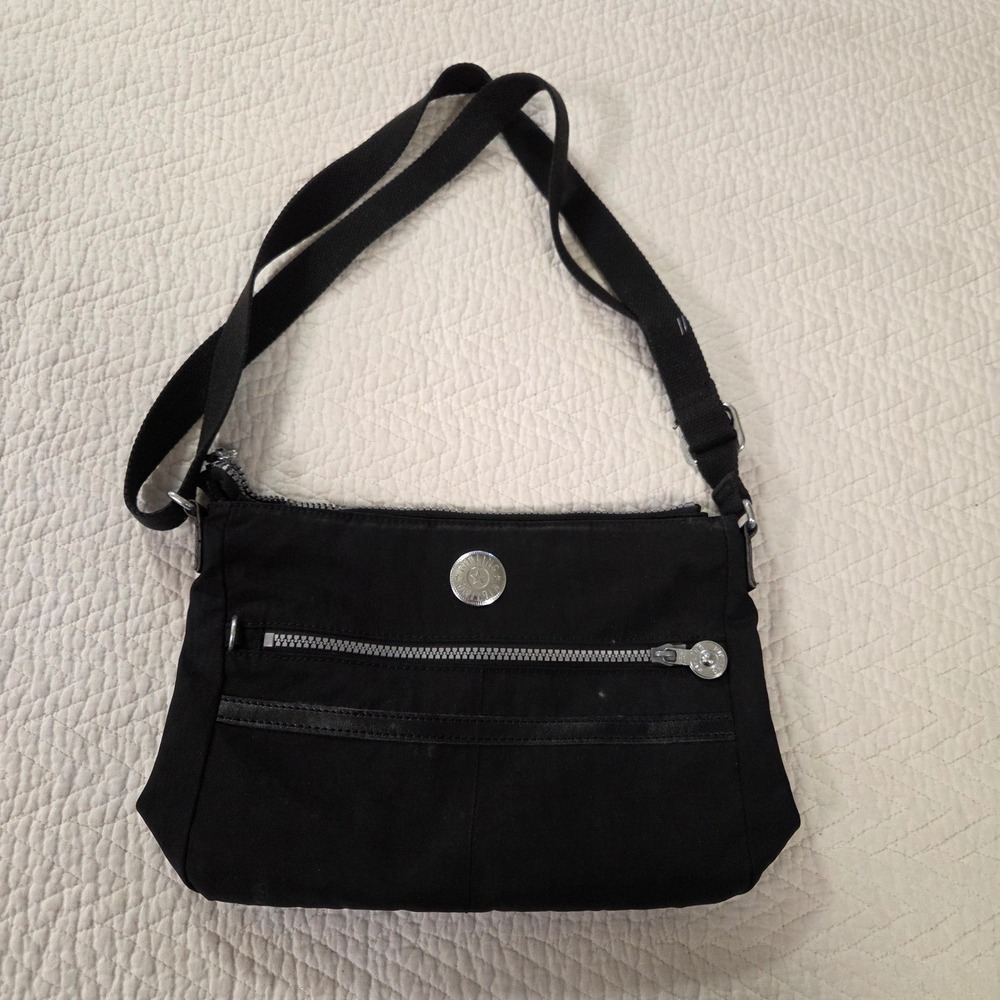 Kipling Black Nylon Crossbody Bag Adjustable Strap Silver Hardware‎ Travel Purse